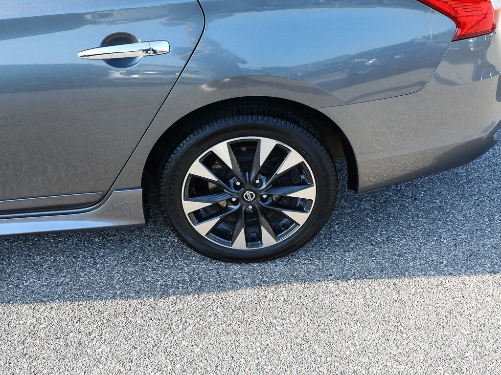 Used 2018 Nissan Sentra SR Turbo w/ Premium Package (P03) FWD image 4
