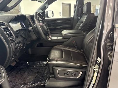 Used 2023 RAM 1500 Limited AWD/4WD image 14