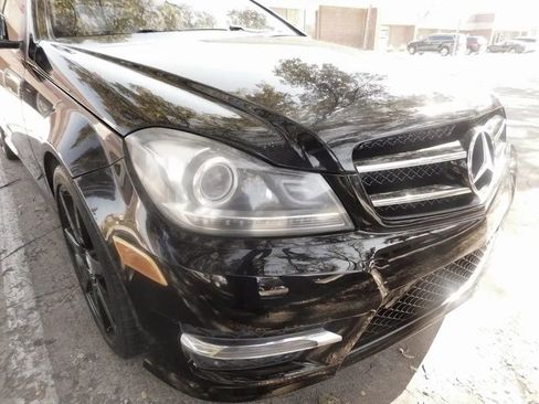 Used 2015 Mercedes-Benz C 250 C 250 Coupe 2D image 10