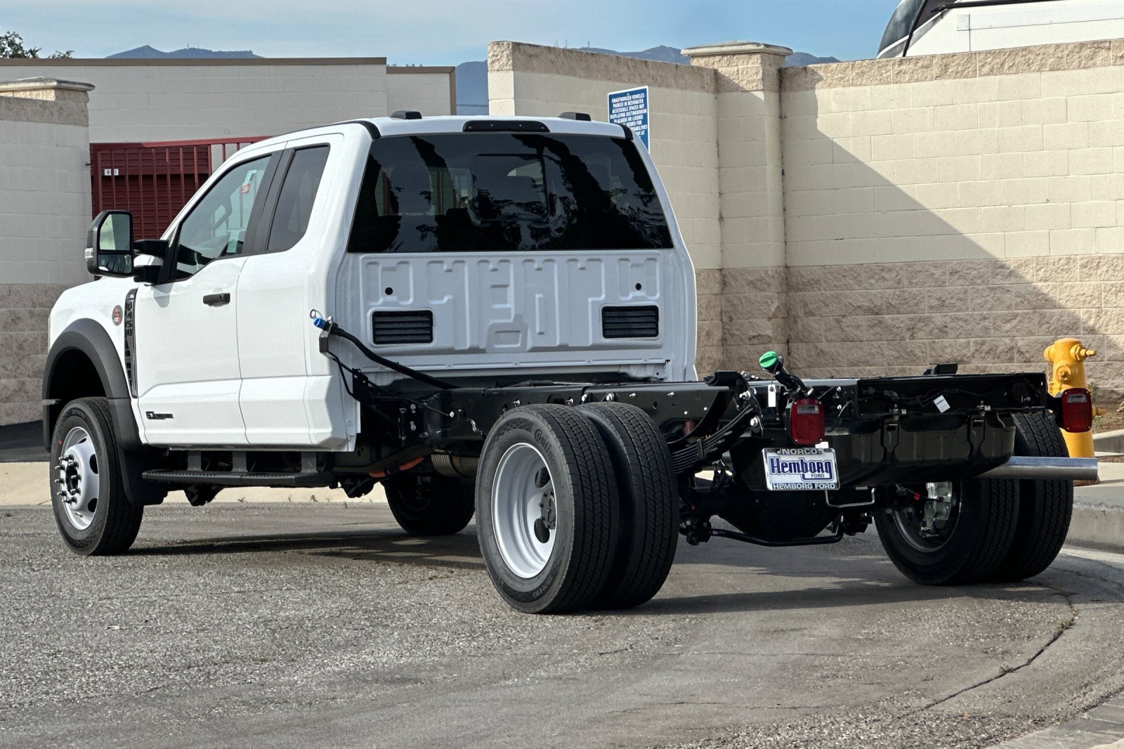 New 2026 Ford F450 XL w/ XL Chrome Package RWD image 6