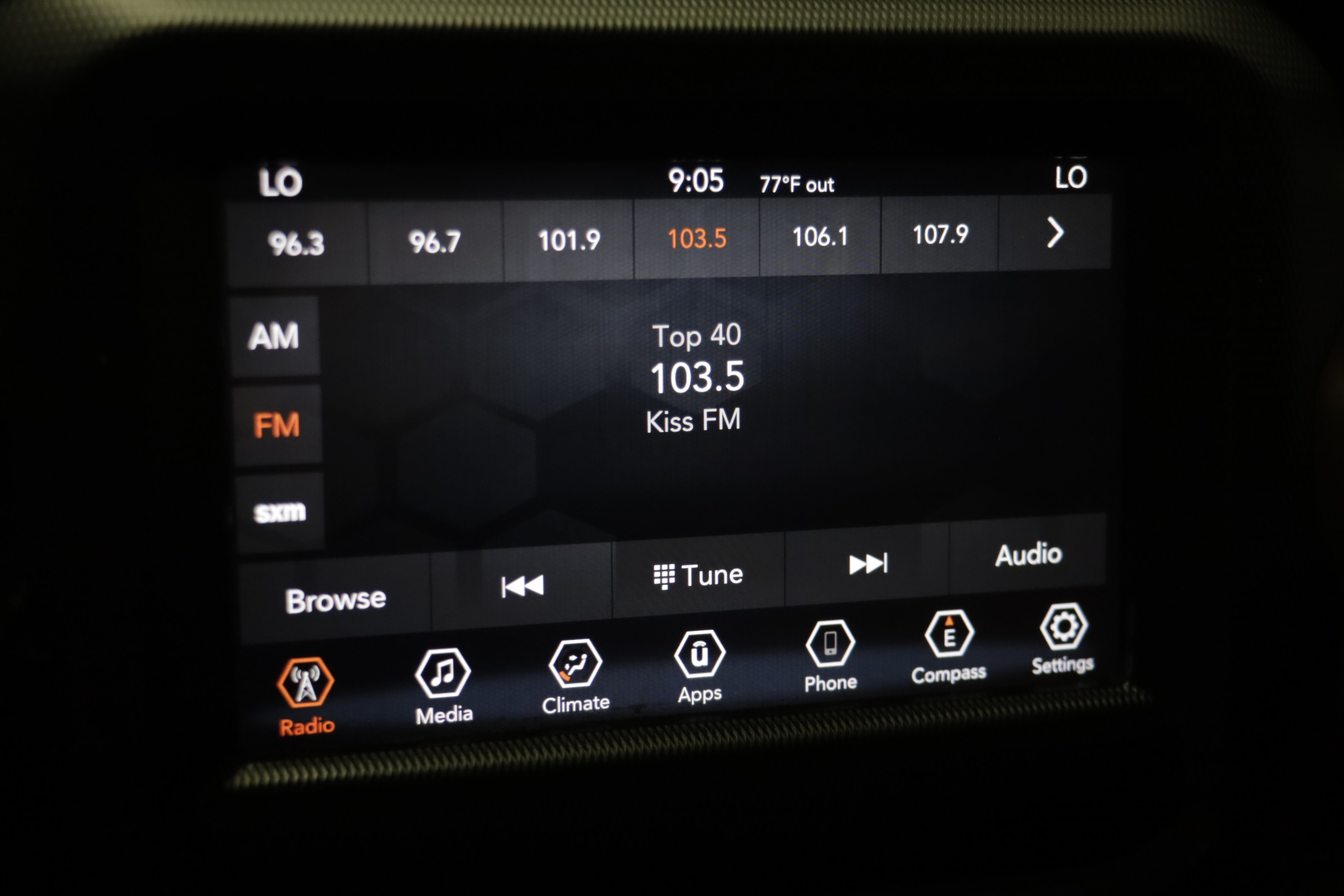 Used 2019 Jeep Wrangler Sport AWD/4WD image 9
