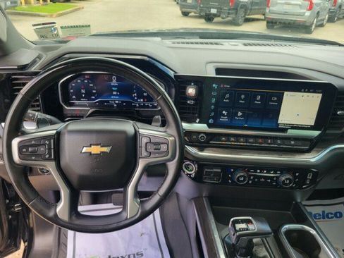 Used 2024 Chevrolet Silverado 1500 LTZ w/ LTZ Premium Package AWD/4WD image 17