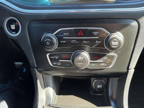 Used 2018 Dodge Charger R/T Scat Pack w/ Dynamics Package image 34