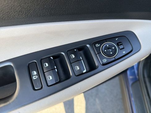 Used 2022 Hyundai Santa Fe SEL w/ Convenience Package image 20