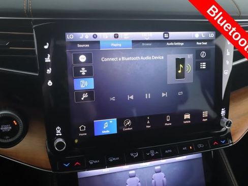 Used 2025 Jeep Grand Wagoneer Series III w/ Rear Seat Video Group 1 AWD/4WD image 26