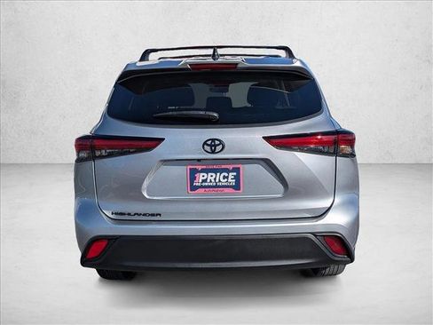 Used 2023 Toyota Highlander L image 6