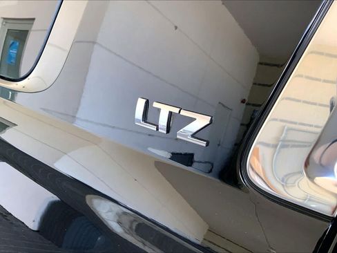 Used 2015 Chevrolet Tahoe LTZ RWD image 9