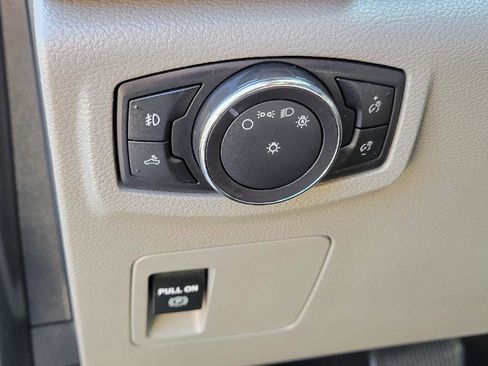 Used 2018 Ford F150 XLT image 10