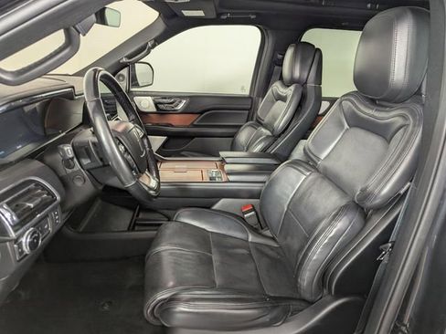 Used 2020 Lincoln Navigator Reserve AWD/4WD image 10