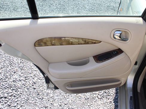 Used 2006 Jaguar S-TYPE 3.0 image 22