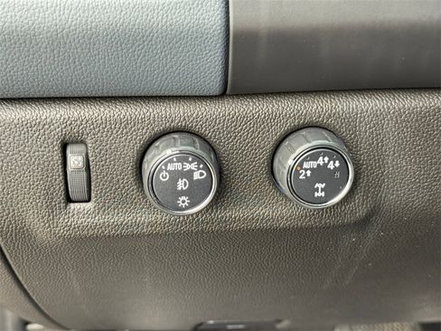 Used 2020 Chevrolet Colorado Z71 image 21