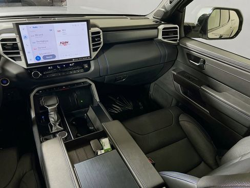 Used 2023 Toyota Tundra Platinum AWD/4WD image 22