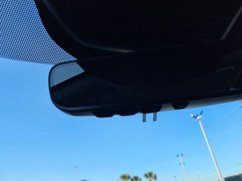 Used 2023 Nissan Rogue SL image 27