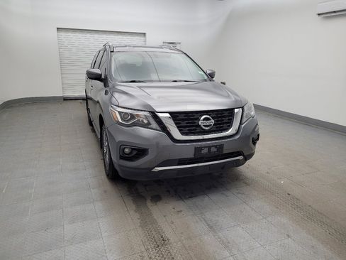 Used 2020 Nissan Pathfinder SV image 14