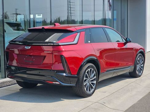 New 2026 Cadillac Lyriq Sport AWD/4WD image 5