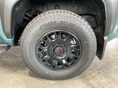 Used 2026 Toyota 4Runner TRD Off-Road Premium image 7