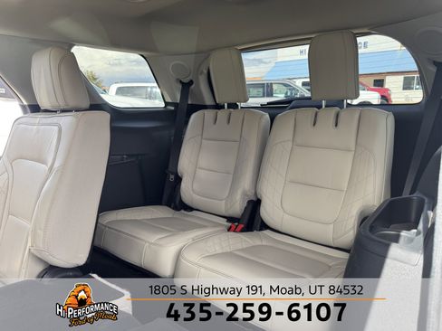 Used 2018 Ford Explorer Platinum image 48