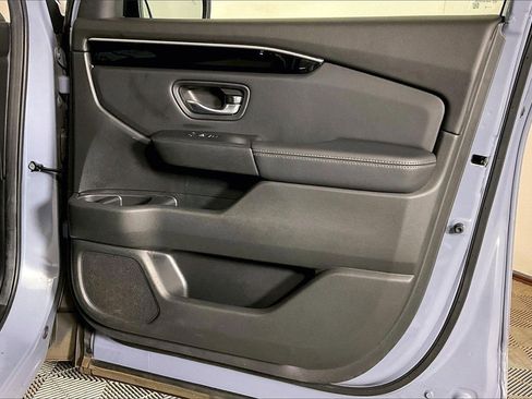 Used 2025 Honda Pilot Touring image 23