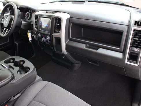 Used 2024 RAM 1500 Tradesman w/ Electronics Group RWD image 33