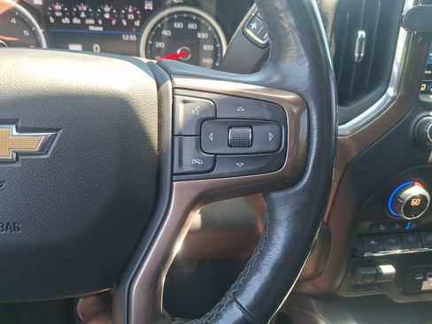 Used 2021 Chevrolet Silverado 1500 High Country w/ Technology Package AWD/4WD image 21