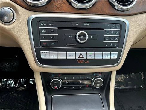 Used 2020 Mercedes-Benz GLA 250 4MATIC image 24