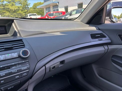 Used 2010 Honda Accord LX image 18
