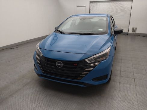 Used 2025 Nissan Versa SR FWD image 15