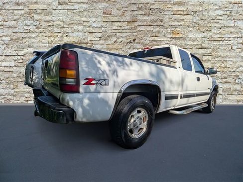 Used 2002 Chevrolet Silverado 1500 LS w/ Off-Road Pkg image 6