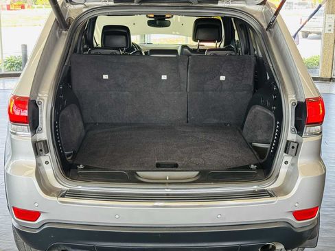 Used 2020 Jeep Grand Cherokee Limited AWD/4WD image 9