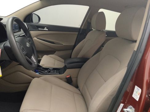 Used 2019 Hyundai Tucson Value FWD image 17