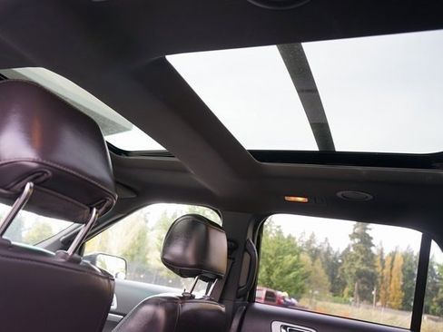 Used 2013 Ford Explorer XLT image 14