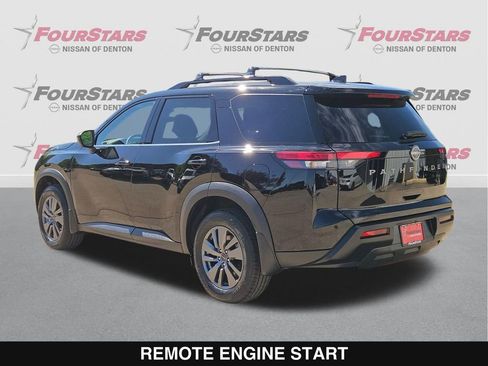 New 2026 Nissan Pathfinder SV image 7