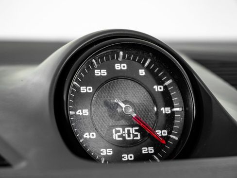 Used 2021 Porsche Cayenne Coupe image 17