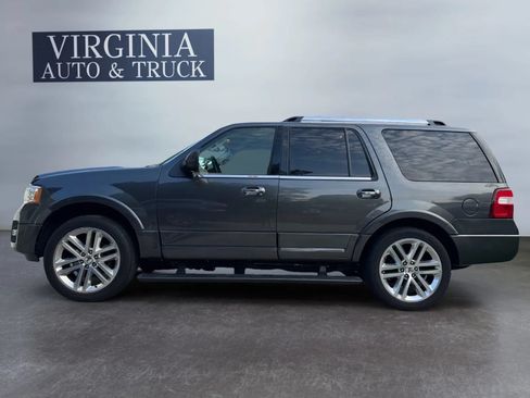 Used 2017 Ford Expedition Limited w/ Equipment Group 301A AWD/4WD image 3