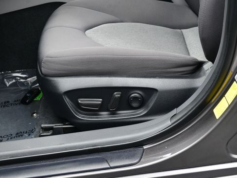 Used 2023 Toyota Camry LE image 11