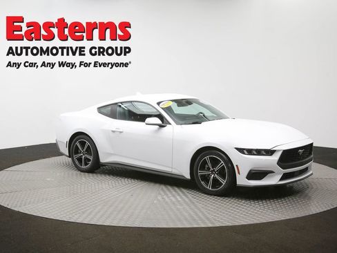 Used 2025 Ford Mustang Coupe RWD image 46