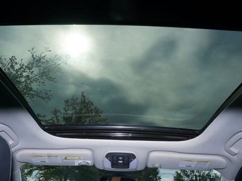 Used 2022 INFINITI QX50 Essential image 19