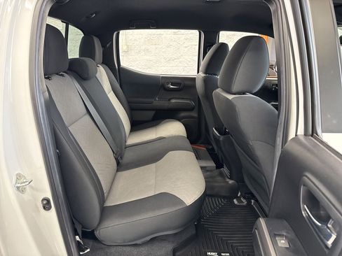 Used 2023 Toyota Tacoma TRD Off-Road AWD/4WD image 43