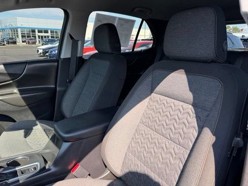 Used 2024 Chevrolet Equinox LT FWD image 19