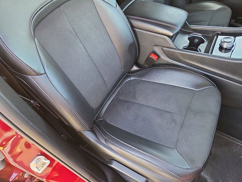 Used 2023 Jeep Grand Cherokee Altitude image 15