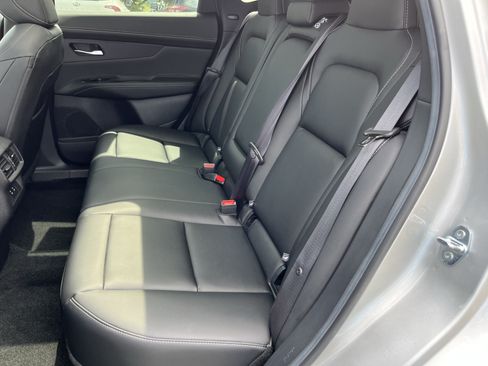 Used 2025 Nissan Murano SL AWD/4WD image 17