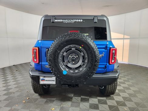 New 2025 Ford Bronco Badlands image 6