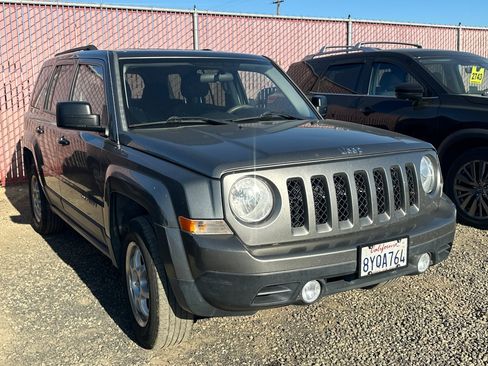 Used 2012 Jeep Patriot Sport w/ PWR Value Group AWD/4WD image 2