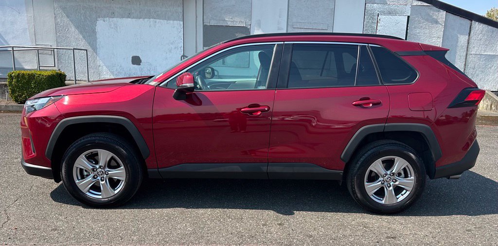 Certified 2023 Toyota RAV4 XLE w/ XLE Grade Weather Package AWD/4WD image 8