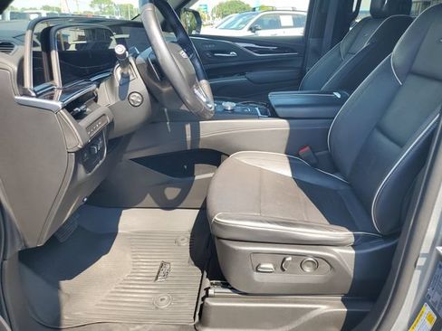 Used 2023 Cadillac Escalade Sport w/ LPO, ONYX Package AWD/4WD image 18