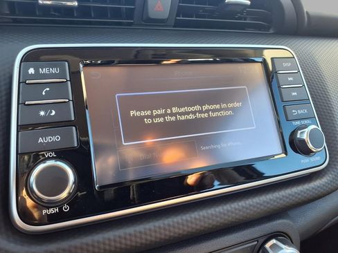 Certified 2025 Nissan Kicks Play S image 7