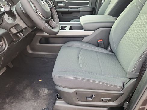 New 2026 RAM 2500 Big Horn AWD/4WD image 7