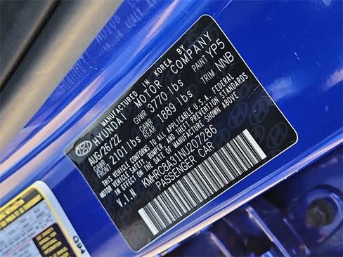 Used 2022 Hyundai Venue Limited image 34