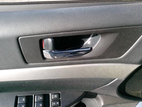 Used 2013 Subaru Legacy 2.5i Premium image 31