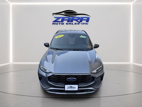 Used 2023 Ford Escape ST-Line AWD/4WD image 2